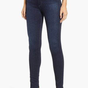NWT AG Farrah High Rise Skinny Jeans (size 28R)